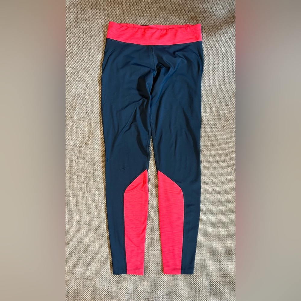 Under Armour Women’s Cold Gear Ankle Leggings Size Medium Gray and Melon